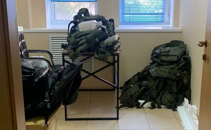 Очільниця благодійної організації продала амуніції на понад півмільйона гривень. Фото: столична прокуратура