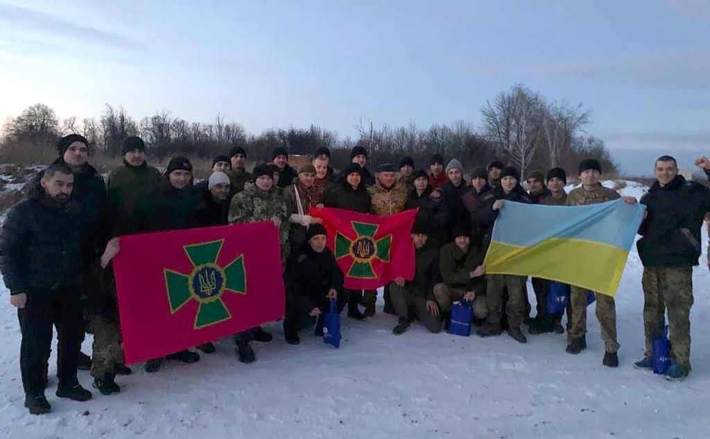 Звільнені з полону 16 лютого захисники України. Фото: Держприкордонслужба