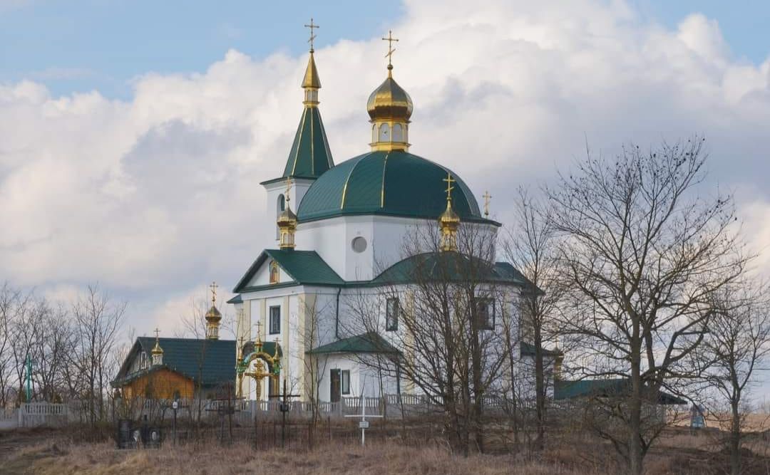 Після ремонту старовинний храм втратив автентичні архітектурні форми. Фото: Іван Биков