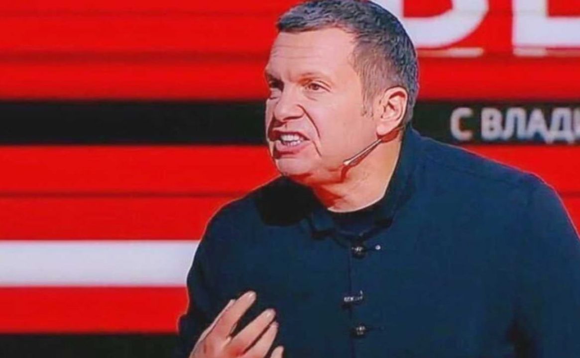 У білорусь везуть російського телепропагандиста Соловйова. Фото з відкритих джерел
