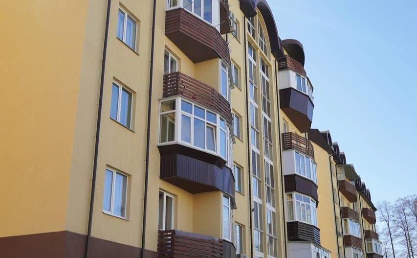 Один з чотирьох вже відновлених будинків у Ірпені. Фото: КОВА
