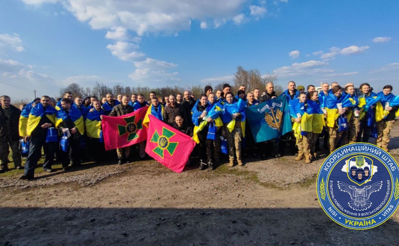 Військові, моряки, прикордонники, нацгвардійці повернулись додому. Фото: Координаційний штаб з питань поводження з військовополоненими