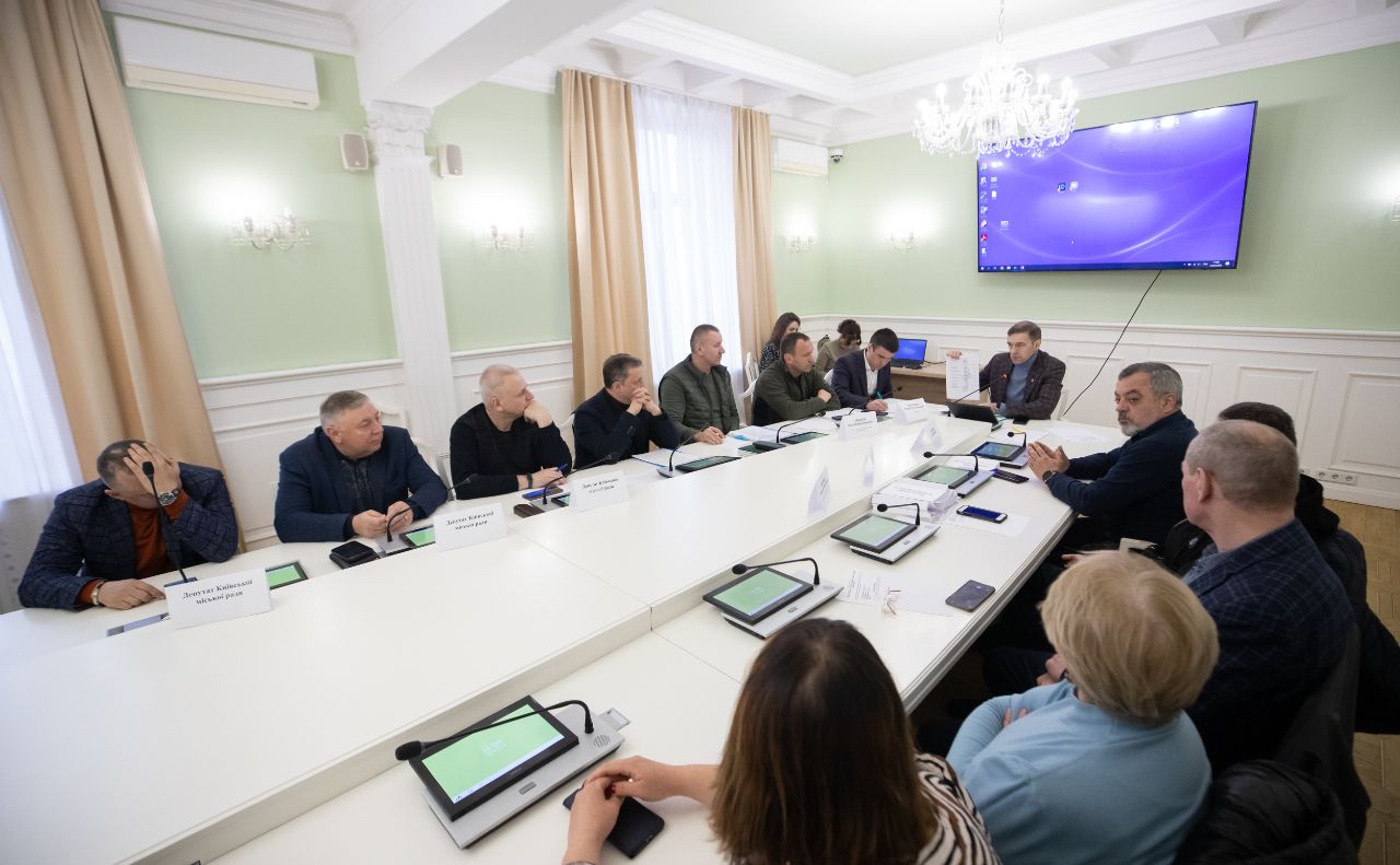 Під час круглого столу. Фото: Олексій Самсонов