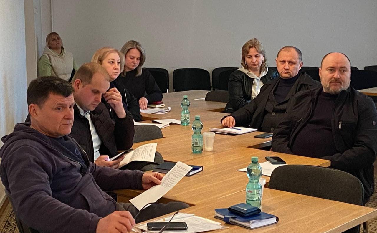 До ради увійшли 10 представників громадськості. Фото: Дарницька РДА