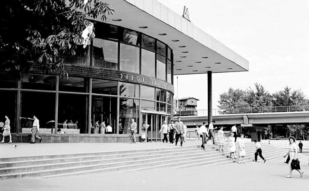 Станція метро Шулявська на світлинах 1970-х. Фото з відкритих джерел