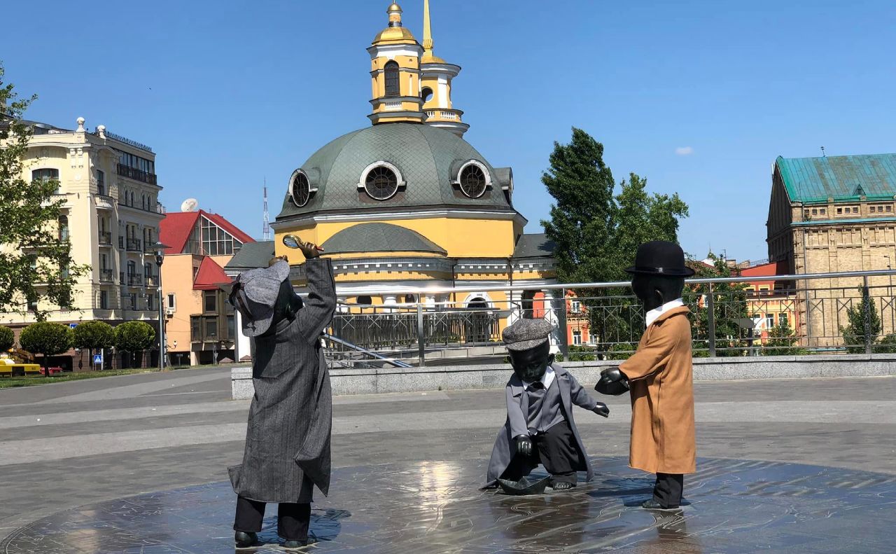 Холмса можна впізнати по характерній кепці. Фото: Володимир Журавель