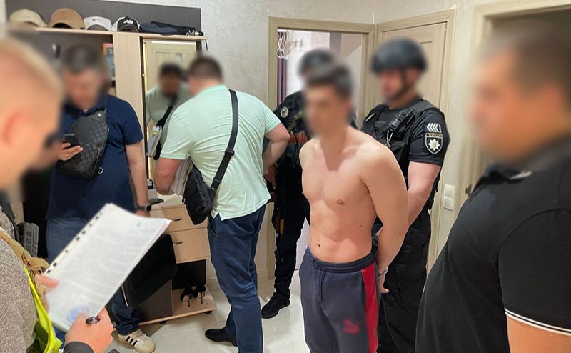 Під час обшуку. Фото: Поліція Києва