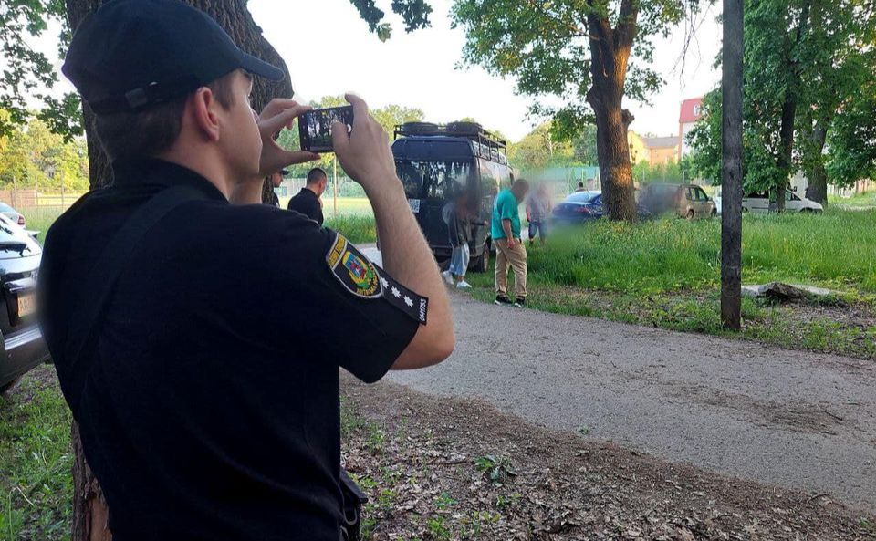 Слідчий на місці інциденту. Фото: Поліція Київської області