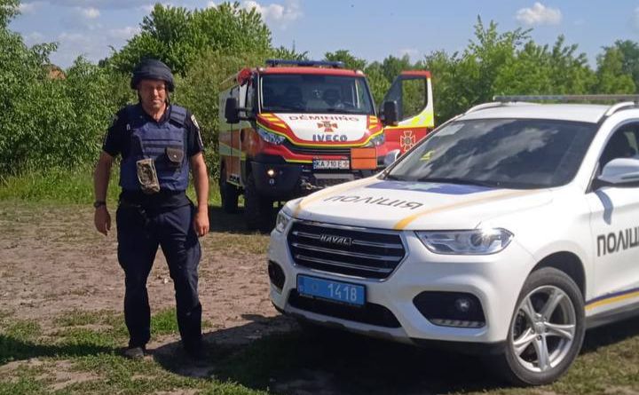 На місці події працюють рятувальники та поліція. Фото: поліція Київщини