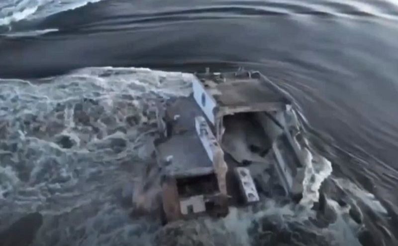 Після вибуху на Каховській ГЕС. Скріншот з відео