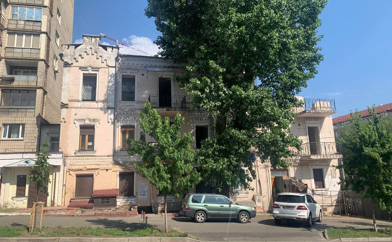 Будинок з комахами на Володимирській, 93. Фото: Дмитро Перов