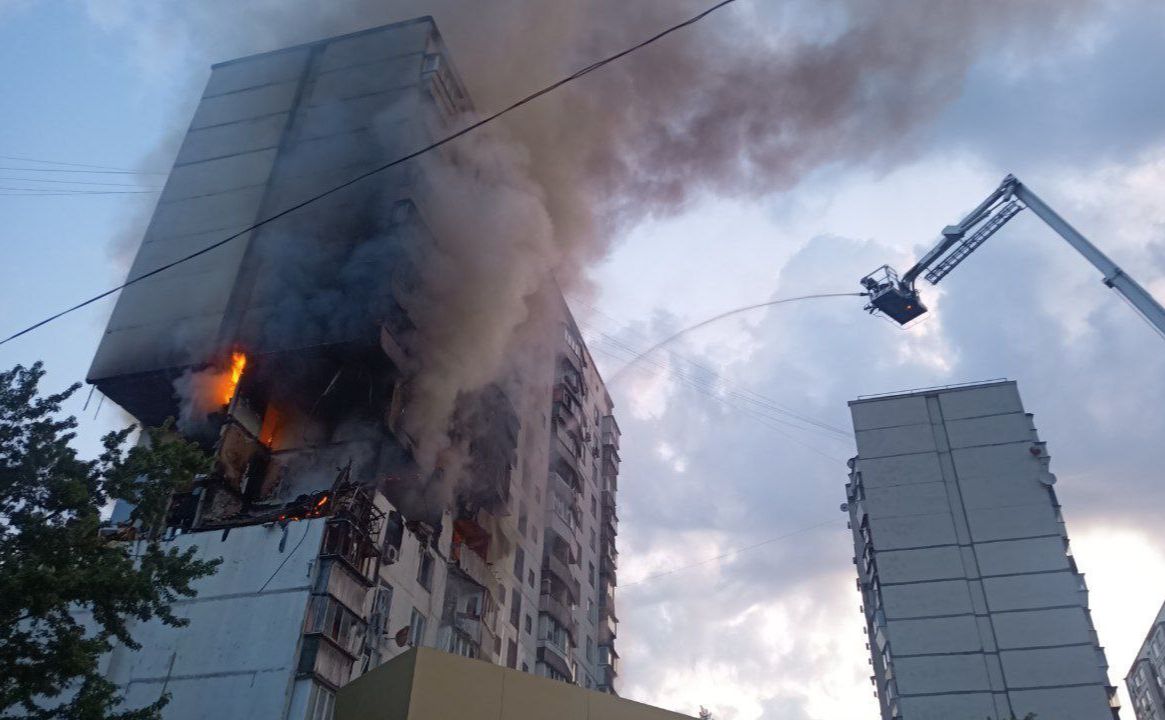 Вибух зруйнував декілька квартир.Фото: ДСНС