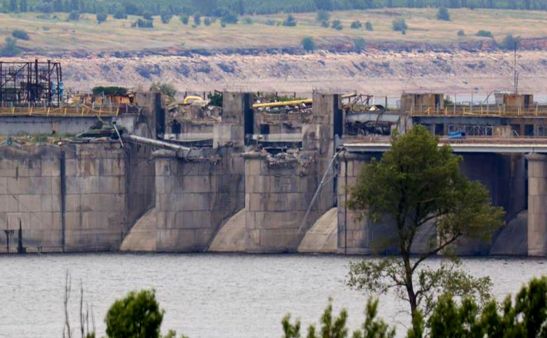 Підірвана рашистами Каховська ГЕС. Фото: Укргідроенерго