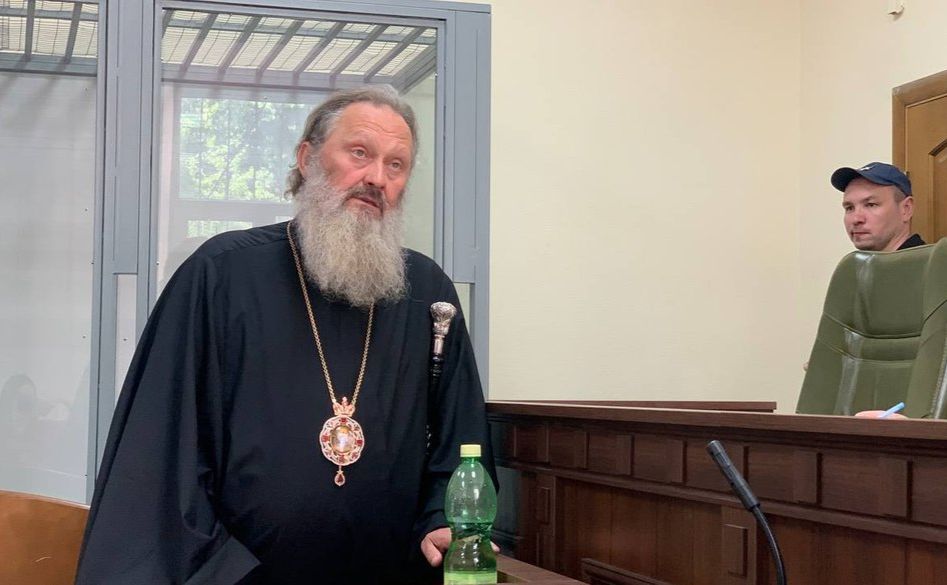 Митрополит УПЦ (МП) Павло (Лебідь) в залі суду. Фото: Влада Прізова / Суспільне