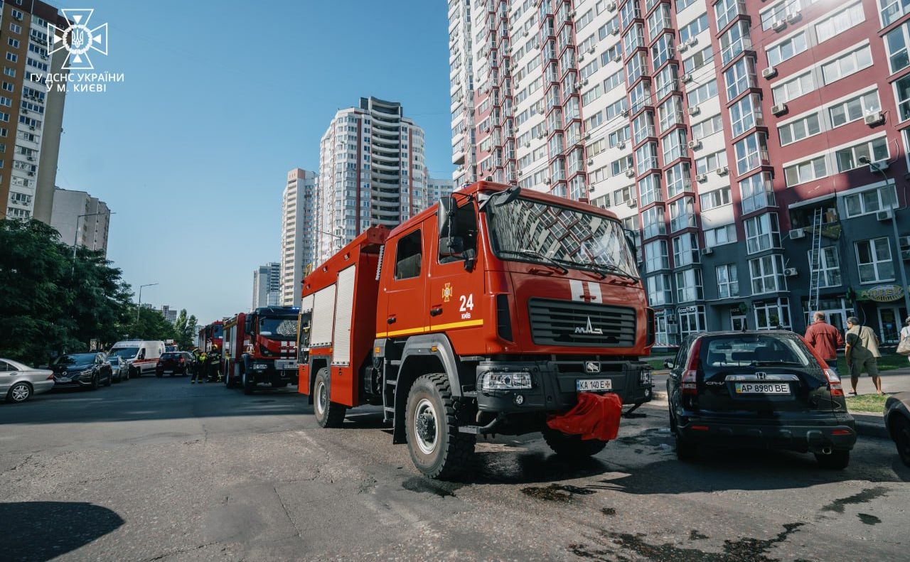 Рятувальники швидко впоралися з пожежею. Фото: ГУ ДСНС у Києві