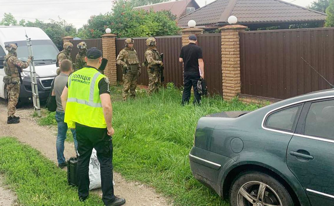 Перед затриманням. Фото: поліція Чернігівської області