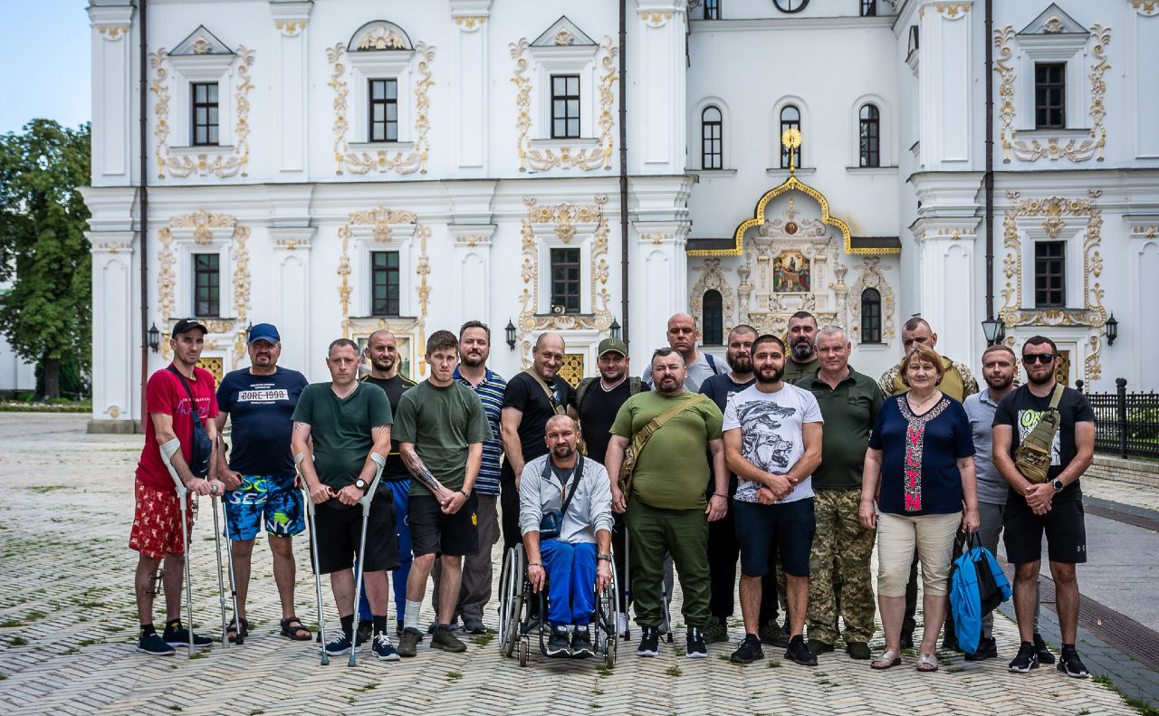 Захисники долучаються до програми «Духовне відновлення культурою». Фото: Юрій Юрченко