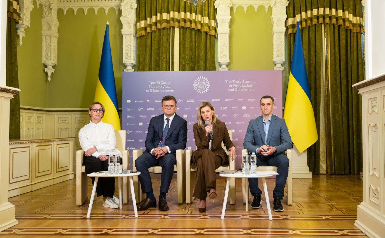 Під час презентації для журналістів Саміту. Фото: фейсбук Олени Зеленської