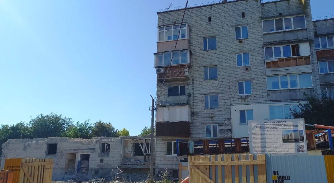 Пошкоджену частину будинку вже демонтували. Фото: телеграм Вадима Токаря