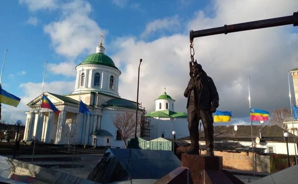 Пам’ятник Герою України Мацієвському встановили у Ніжині. Фото: Ніжинська міська рада