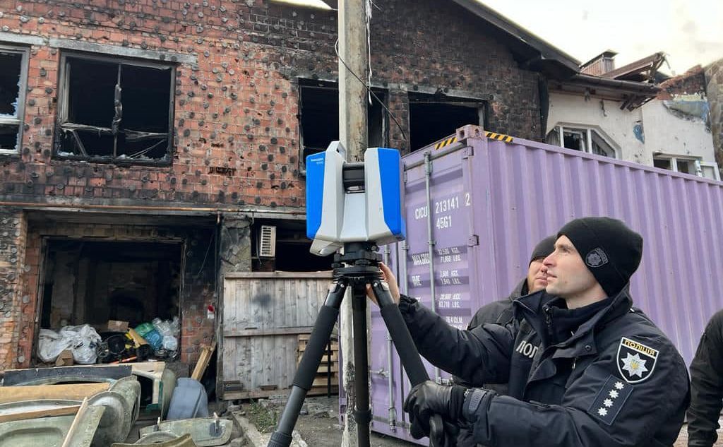Використання пристрою дозволить фіксувати воєнні злочини в найкоротші терміни. Фото: Поліція Київської області