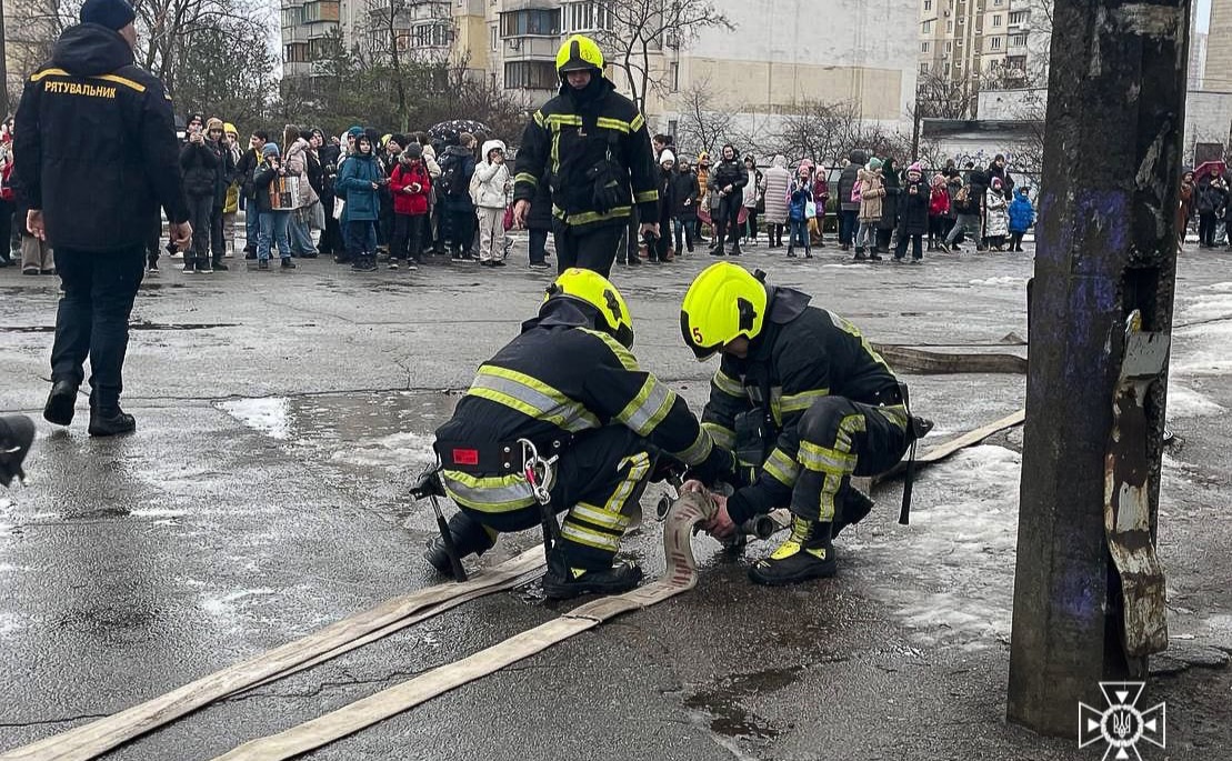 Дітей та персонал освітнього закладу евакуювали. Ілюстративне фото: ДСНС