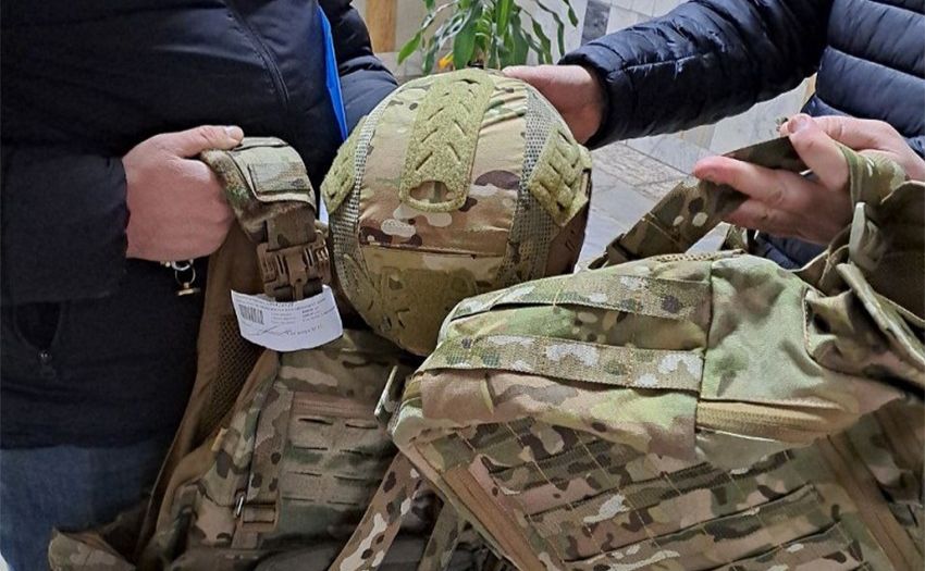 Викрадені речі повернули волонтерам. Фото: Нацполіція