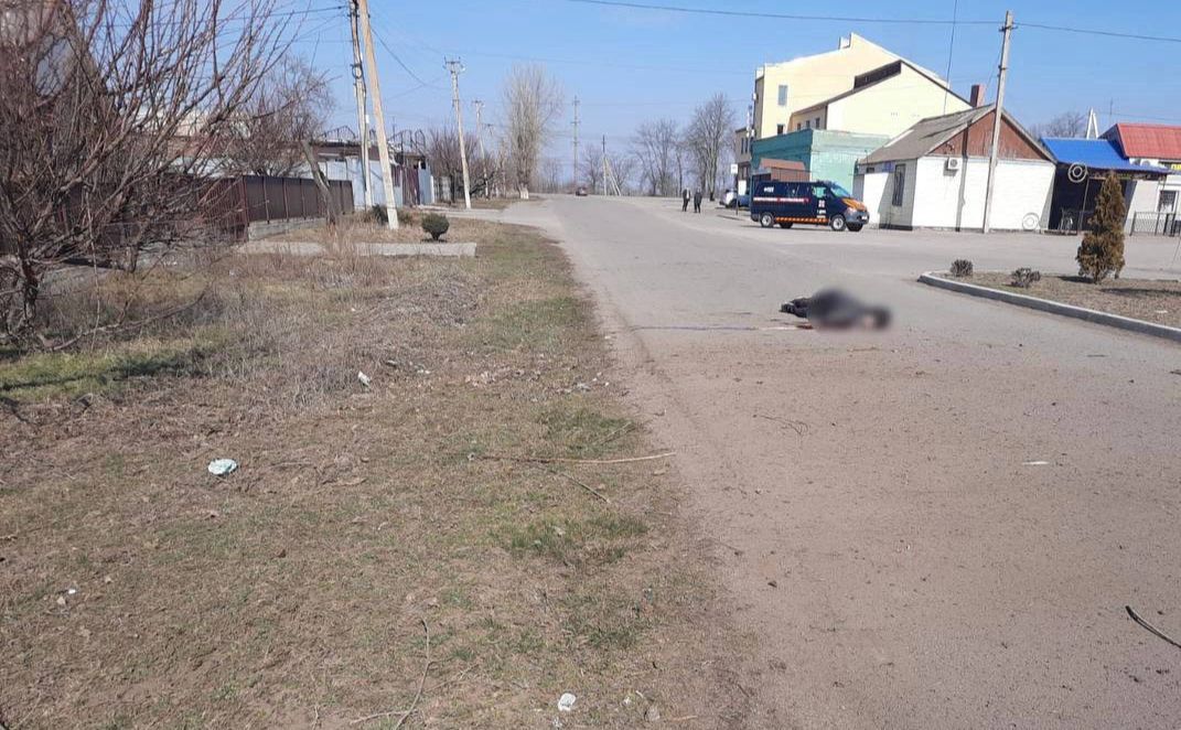 Хлопець приїхав до бабусі на вихідних. Фото: Олексій Кулеба/Telegram