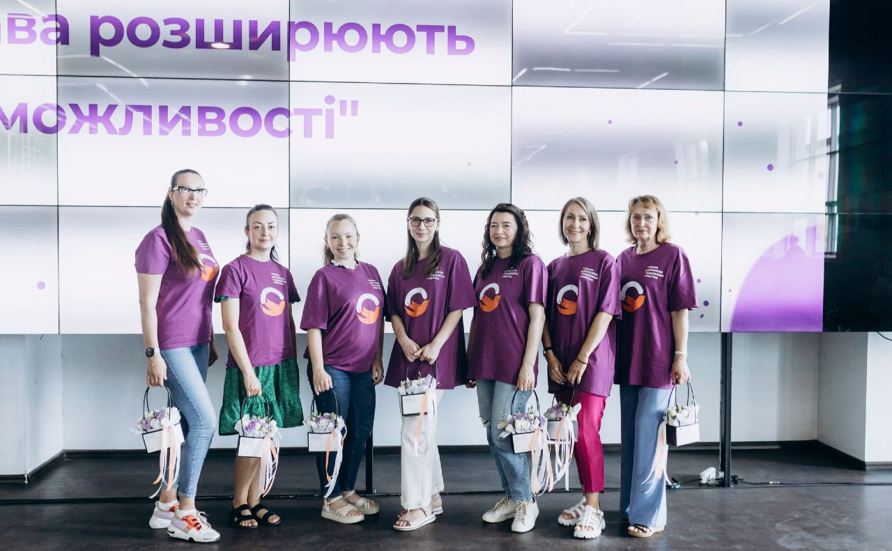 Жінки, які завершили водійські курси. Фото: фейсбук Марини Хонди