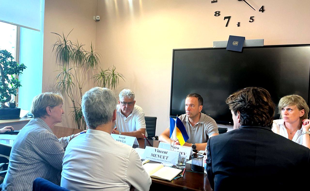 Петро Пантелеєв під час зустрічі з французькими партнерами. Фото: КМДА