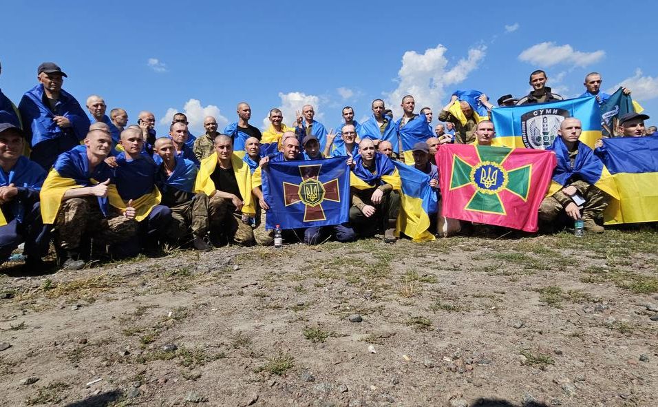 Українські захисники вдома. Фото: Телеграм Зеленського