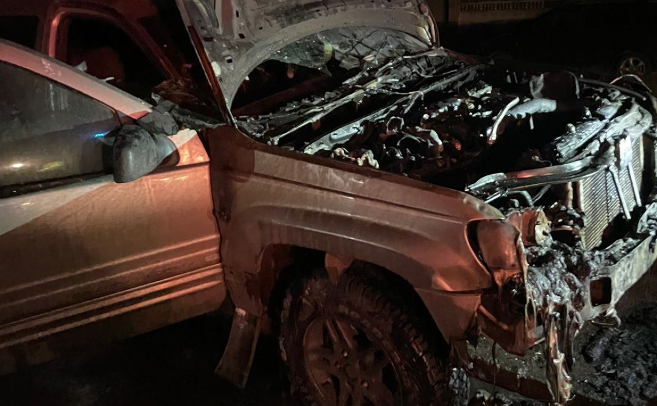 Спалене авто військовослужбовця ЗСУ. Фото: Нацполіція