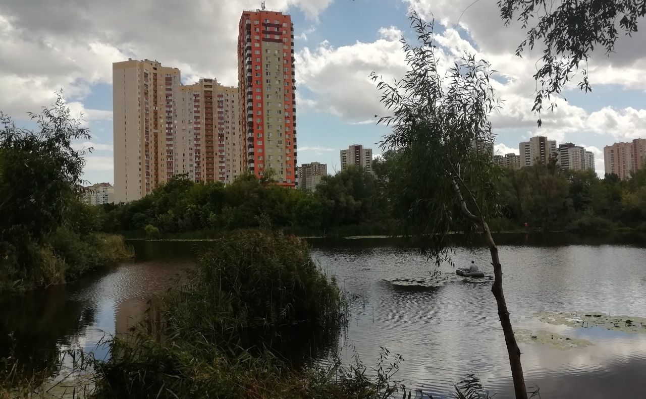 Проби води з озера Жандарка відправили в лабораторію. Фото ілюстративне: Facebook