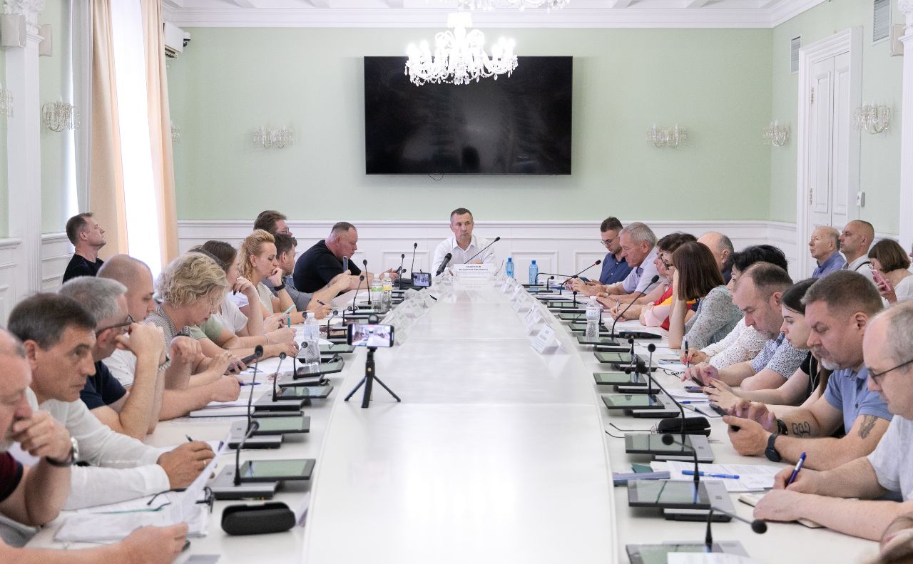 Під час засідання комісії. Фото: пресслужба КМДА