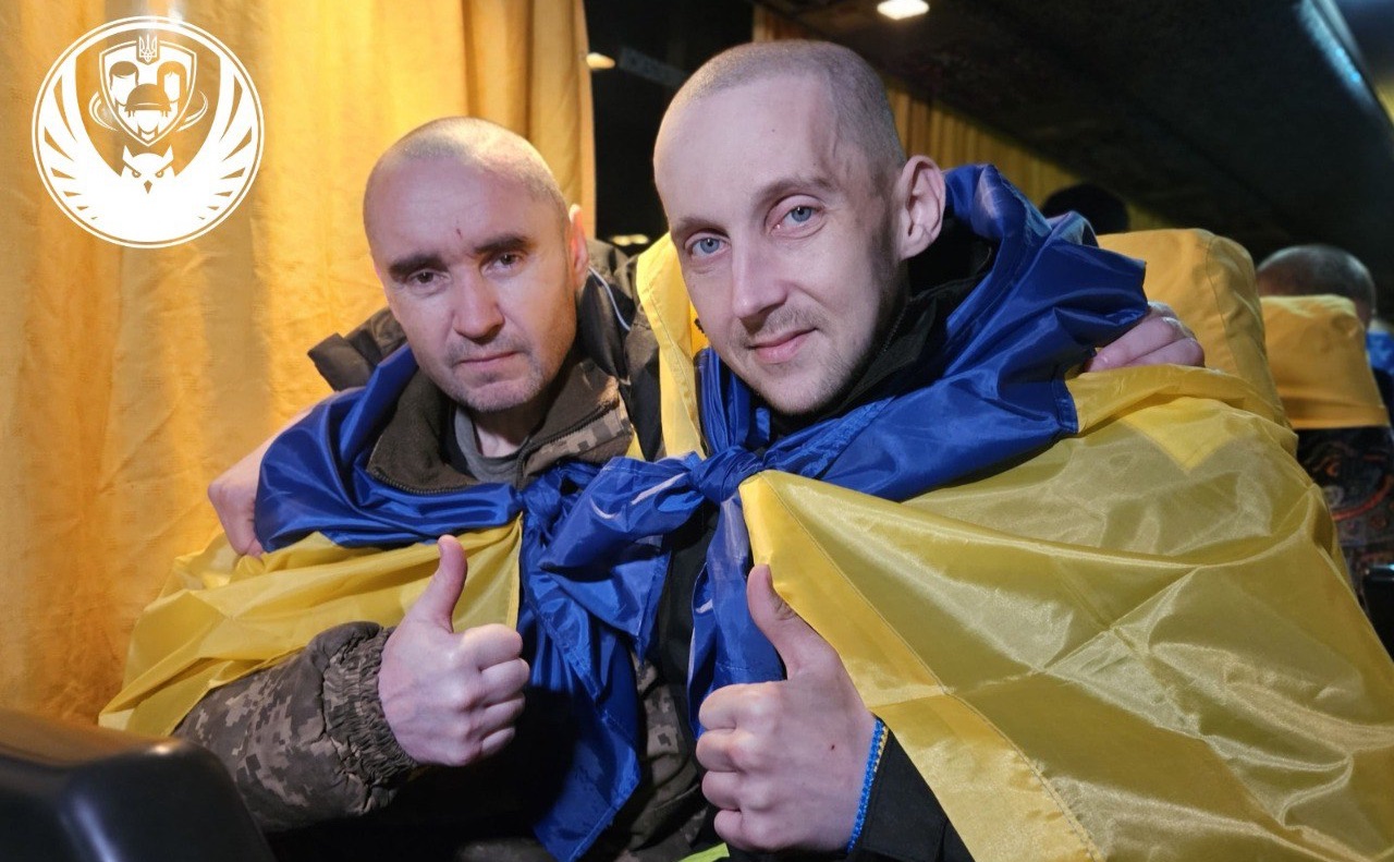 Звільнені з полону українські воїни. Фото: Координаційний штаб з питань поводження з військовополоненими.