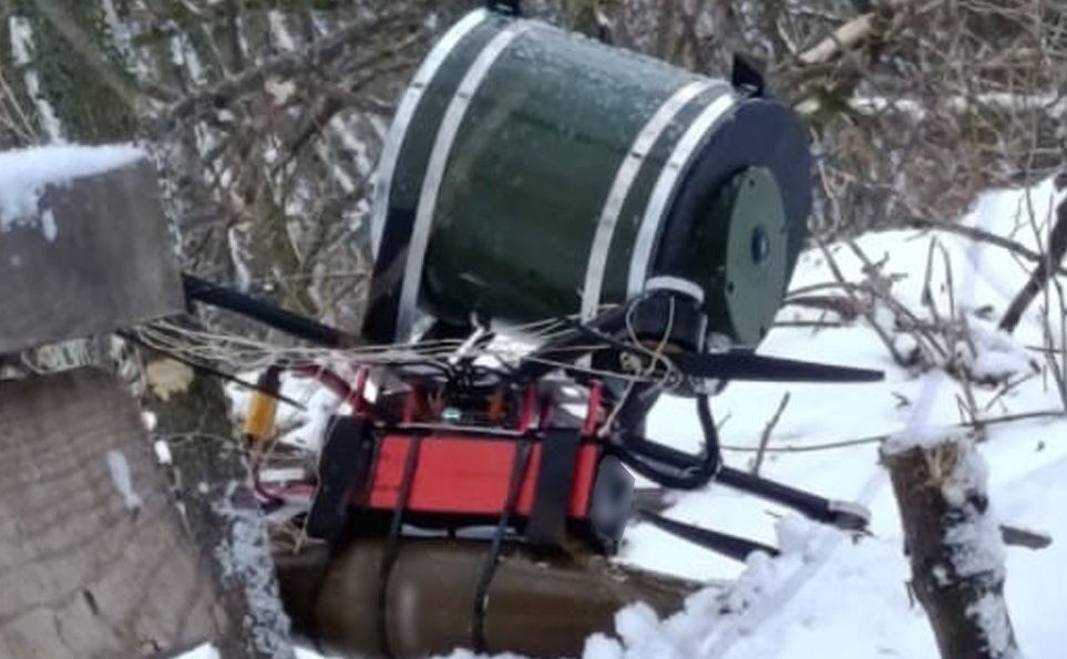 Безпілотники впали на землю, але не вибухнули. Фото: Держприкордонслужба
