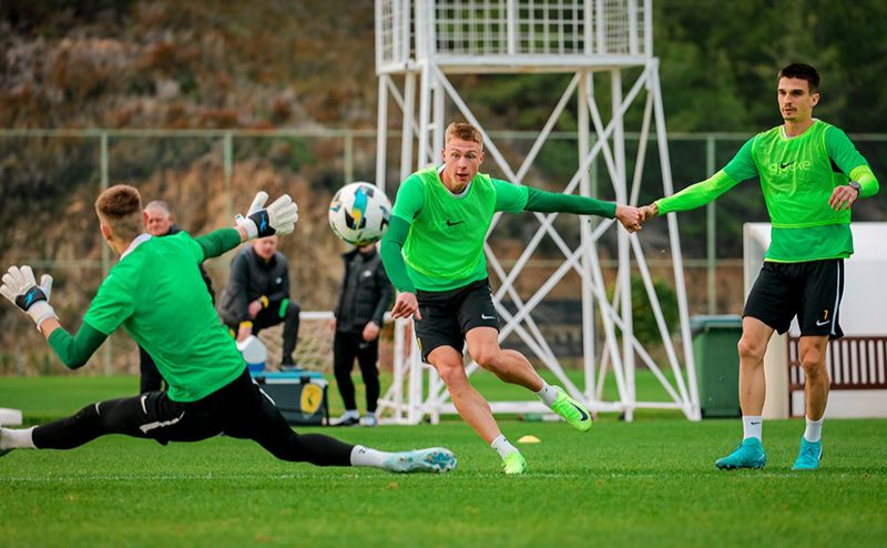 «Лівий берег» на зборах. Фото: пресслужба ФК «Лівий берег»