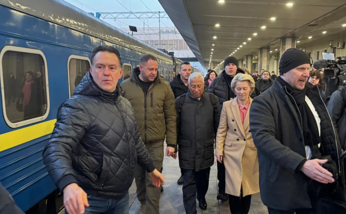 Антоніу Кошта і Урсула фон дер Ляєн у Києві. Фото з відкритих джерел