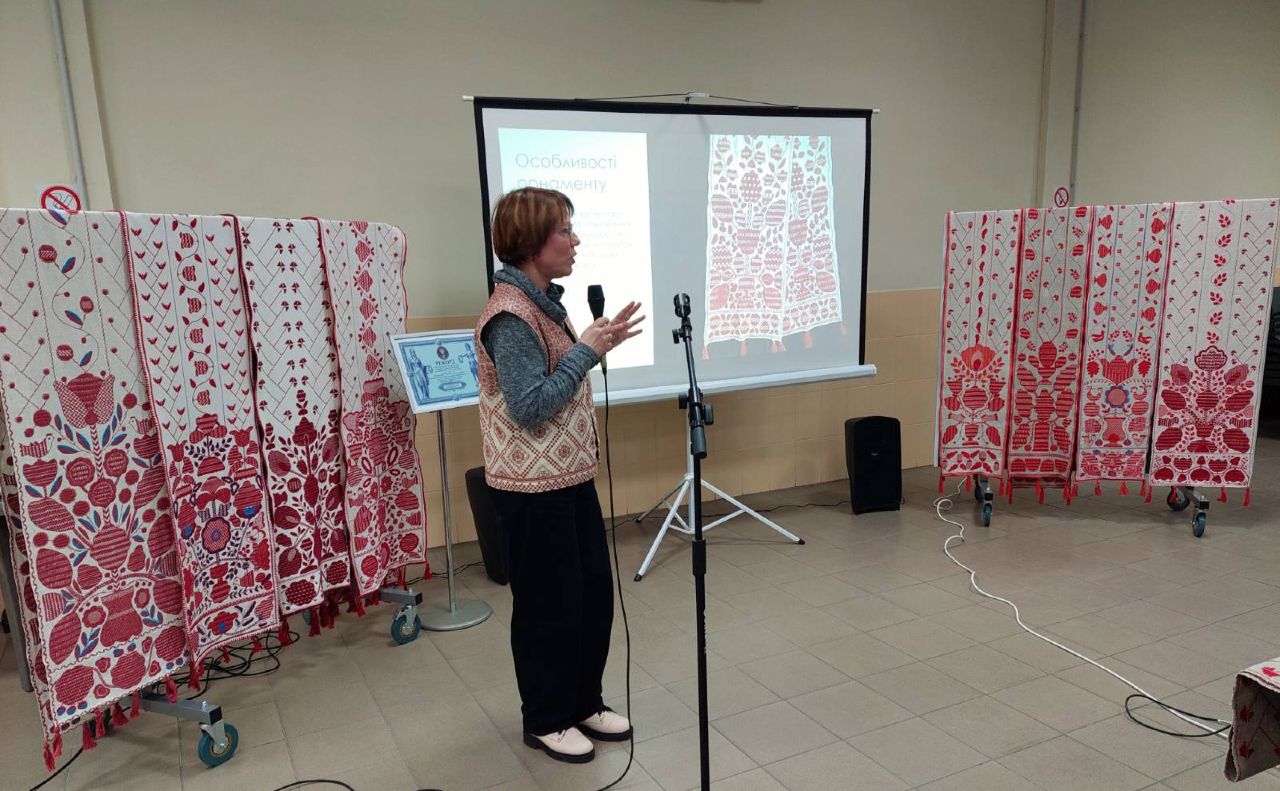 Київський картонно-паперовий комбінат підтримує Обухівську громаду, популяризуючи культурну спадщину