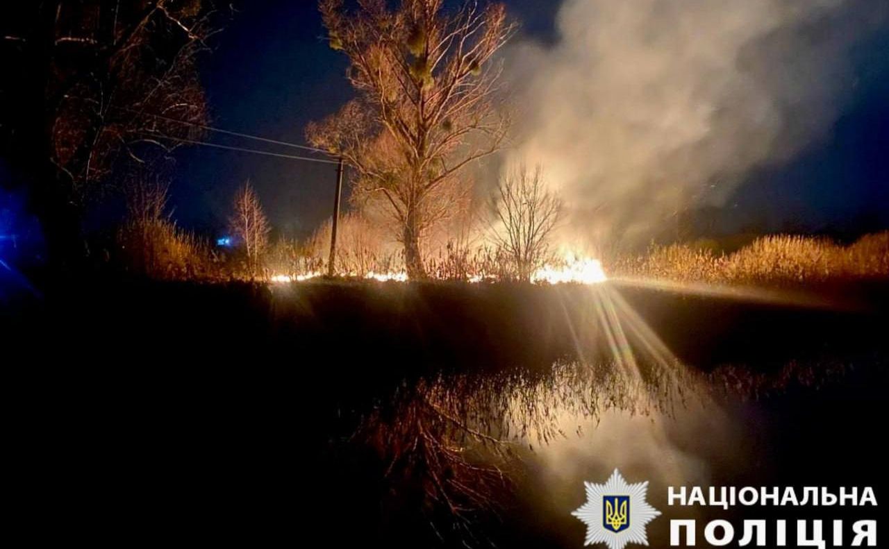 Вибух уламків «шахеда». Фото: Нацполіція