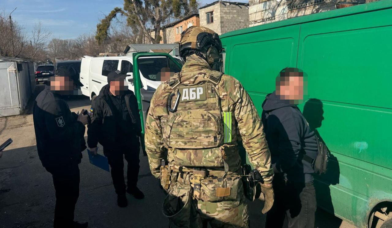 Начальника служби логістики затримали та повідомили про підозру. Фото: ДБР