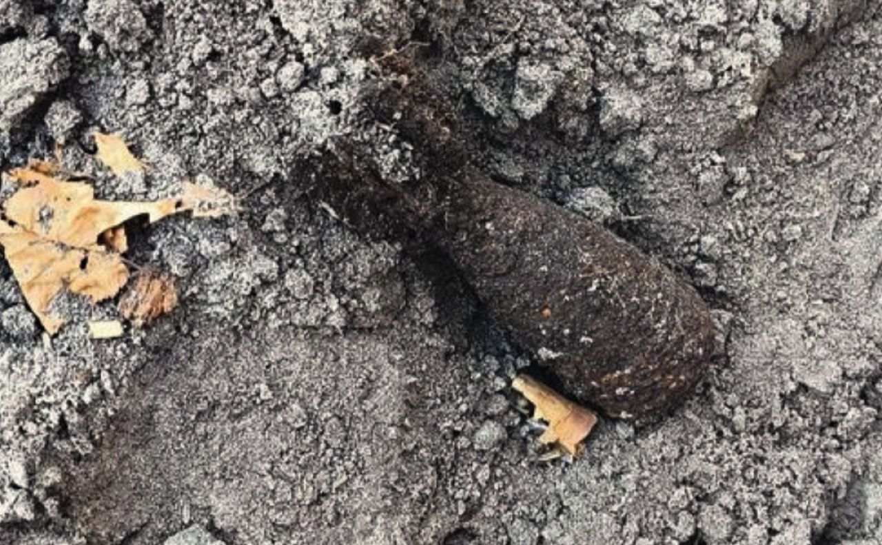 Мінометну міну часів Другої світової війни знайшли у Святошинському районі. Фото: МРЦ ШР ДСНС