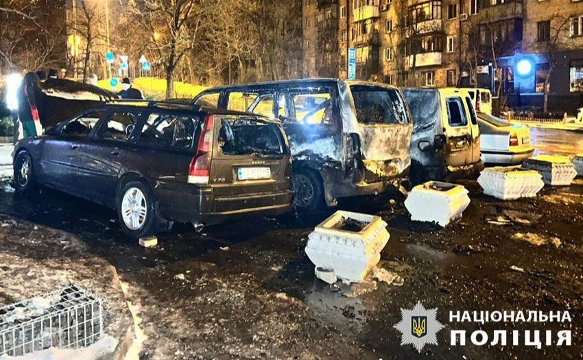 Спалені злочинцями авто. Фото: Національна поліція