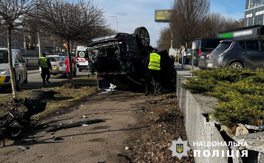 Аварія на Столичному шосе. Фото: поліція Києва