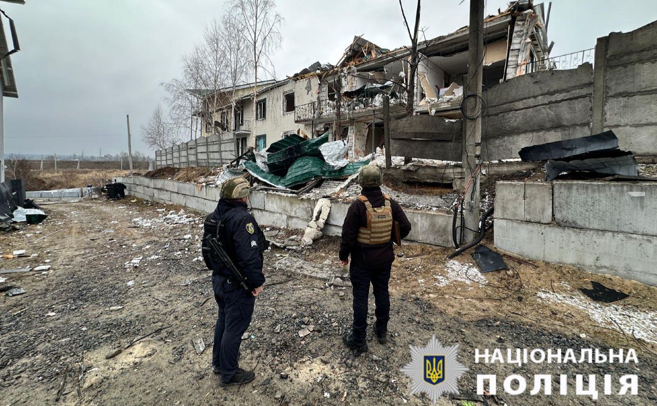 Наслідки нічної ворожої атаки. Фото: Національна поліція