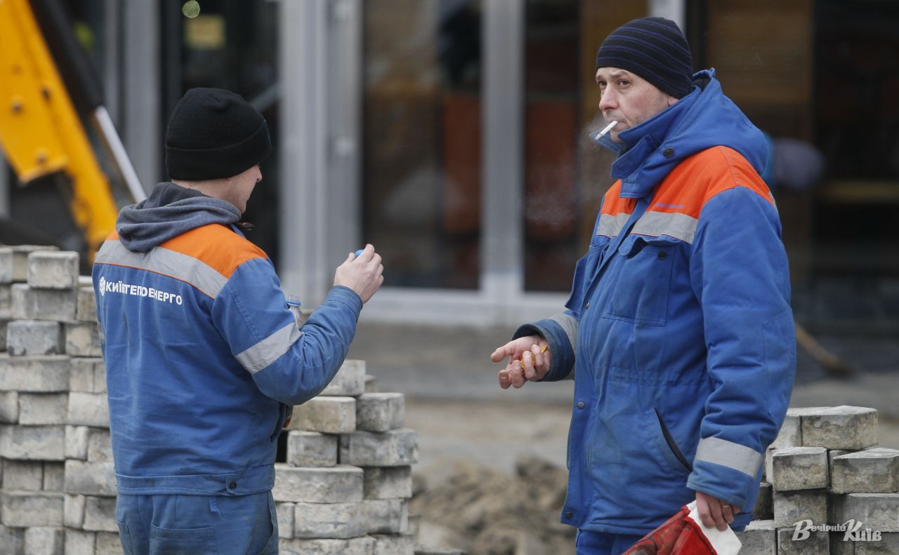 Бронюванню підлягатимуть фахівці, які забезпечують тепло, воду та вивіз сміття. Фото ілюстративне: Борис Корпусенко