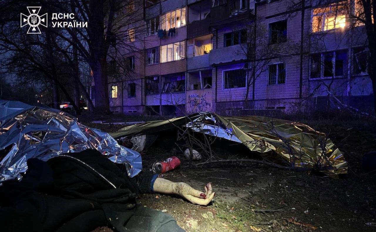Балістика летить дуже швидко, люди мають негайно йти в укриття. Фото: ДСНС України