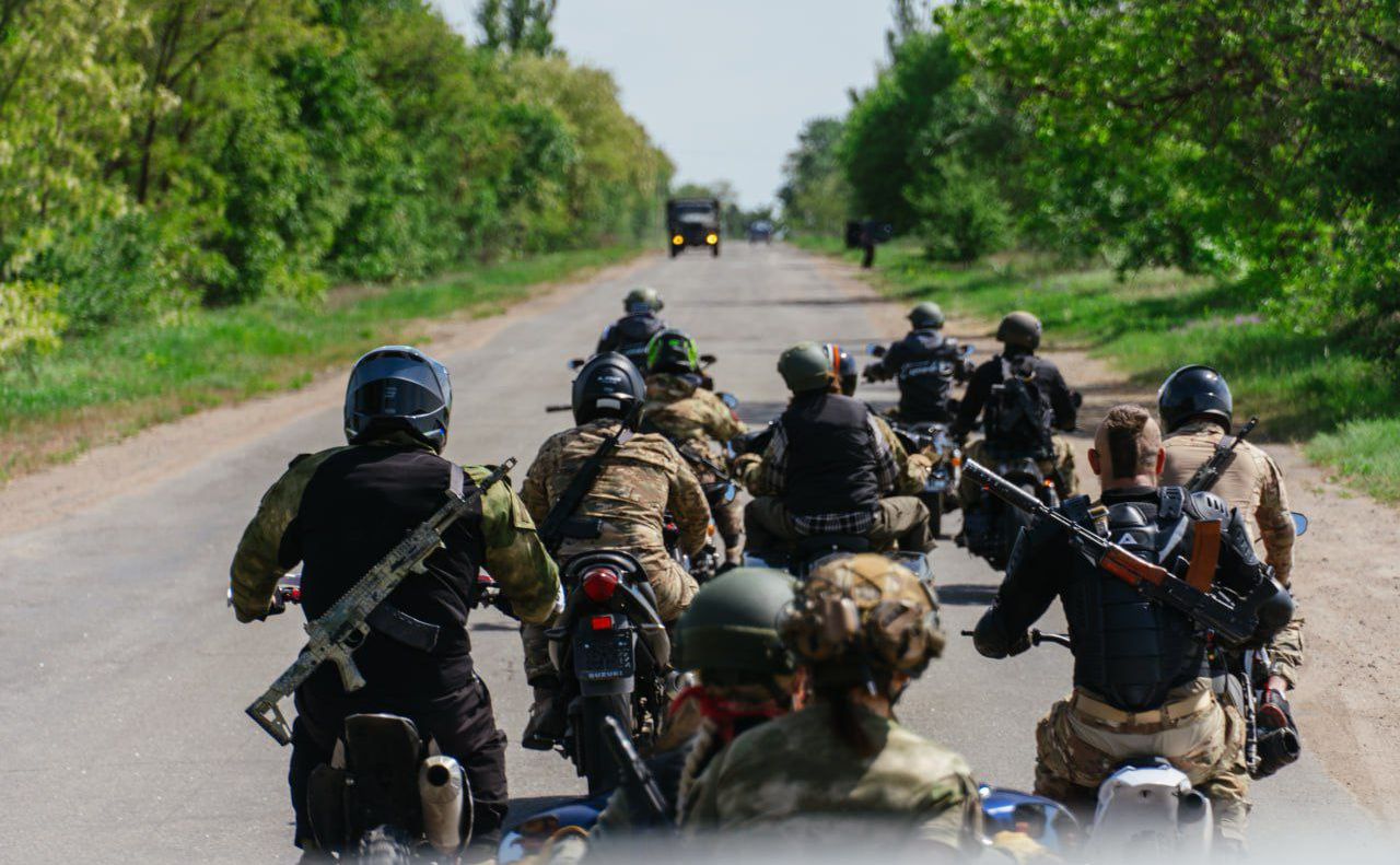 Російські мотоштурмовики залишились лежати на полі бою. Фото ілюстративне: росЗМІ