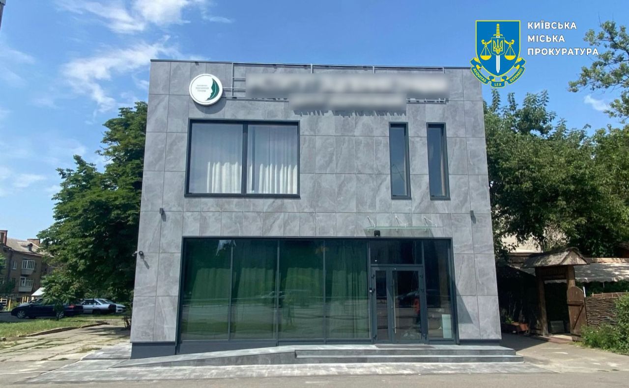 Зведена замість кафе споруда. Фото: прокуратура Києва