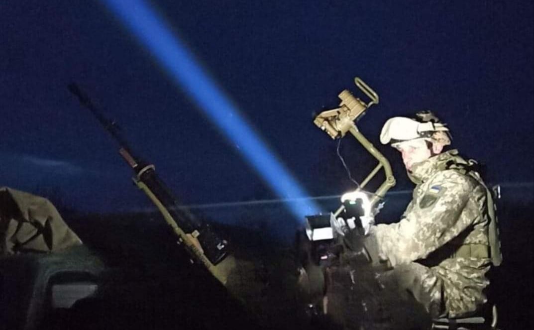 Вночі уламки збитого ворожого дрона впали на лівому березі столиці. ОНОВЛЕНО